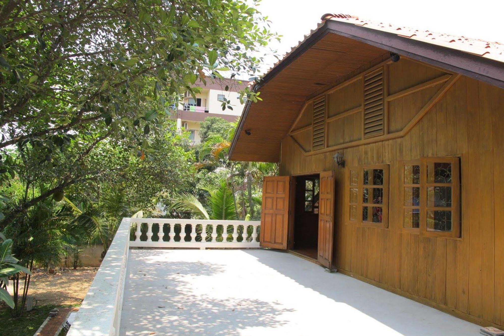 Planter'S Hostel 치앙마이 외부 사진